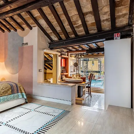 Altiora - Luxury Loft In Trastevere, 아파트 로마